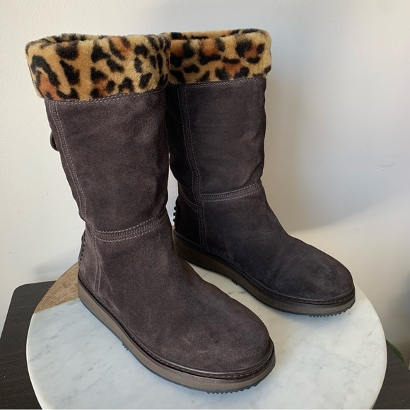 PRADA THE ORIGINAL CAR SHOE by PRADA Suede Brown Snow Boots Size 8 US 38.5 EU - Picture 2 of 16